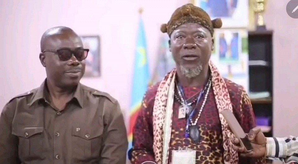 Mairie de MATADI, visite du chef Coutumier Joseph Mbengu Mpaka